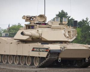 Танки Abrams отводят от линии фронта - АР