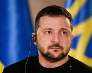 "Перепрошивка" уряду – головоломка, яку вирішує Зеленський