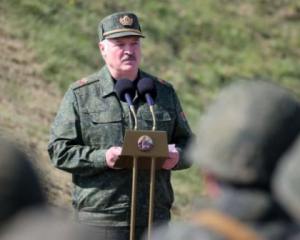 Лукашенко може відправляти білорусів на війну: у країні оновили військову доктрину