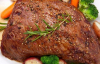Как запечь мясо на Пасху: рецепт сочной нарезки