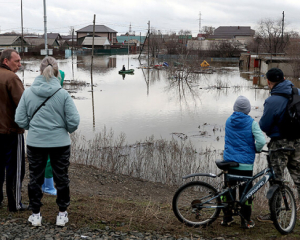 На окуповані території звозять росіян із затоплених регіонів - ЗМІ
