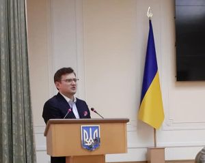Кулеба пояснив, чому Україна не кликатиме Путіна на мирний саміт