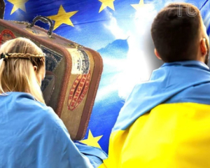 Сколько зарабатывают украинские беженцы в Европе: опрос