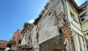 Оккупанты нанесли три удара КАБами по центру Харькова: много пострадавших и значительные разрушения