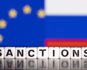 ЄС розробляє новий пакет санції проти РФ: журналісти дізналися, що в нього буде входити