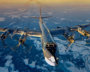Ракетная опасность: россияне подняли в небо бомбардировщики Ту-95