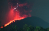 Показали мощное извержение вулкана Ибу