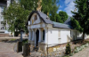 Почали зносити російський "храм-кіоск", що біля Десятинної церкви - ЗМІ