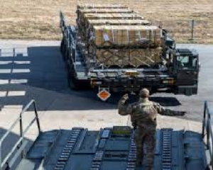 Військова допомога США принесе реальні зміни на фронті в Україні - Держдеп