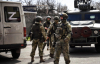Зігнали у підвал: окупанти взяли у полон десятки людей у Вовчанську