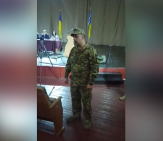 В Черкасской области знакомство депутатского корпуса с руководителем ТЦК обернулось раздачей повесток
