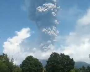 Через вулкан евакуювали сім сіл
