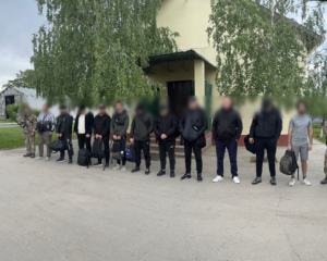 Вдавали футболістів: на кордоні затримали відразу 11 ухилянтів