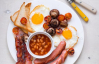 Забудьте за вівсянку: яким насправді є англійський сніданок