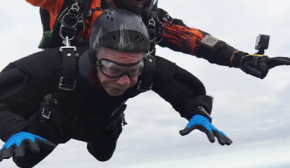 106-летний американец прыгнул с парашютом и установил мировой рекорд: как это было
