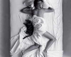 Почему женщинам лучше спать голышом: привычка, которая должна стать нормой