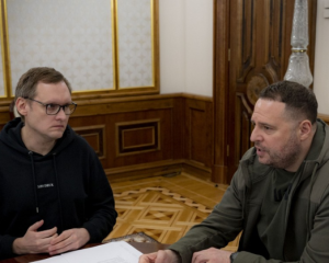 Обзавелся машинами, мотоциклами, квартирой и землей. Новые подробности дела экс-подчиненного Ермака