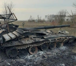 РФ за сутки потеряла самолет, 13 танков и более 1240 солдат