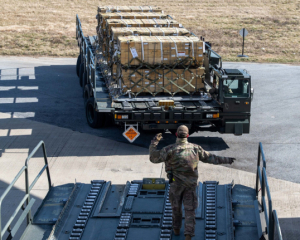 Ракети HIMARS, артснаряди, Javelin - США оголосили про новий пакет військові допомоги