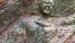 Грибники знайшли таємничу статую