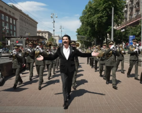 Зибров с военными сделали римейк на песню &quot;Хрещатик&quot; - видео