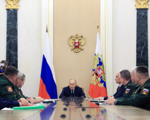 Путин выстраивает в Кремле круговую поруку