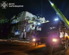 Удар РФ по житловому будинку в Харкові: кількість загиблих зростає