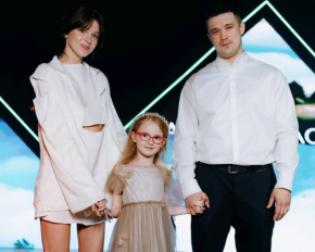 Федоров с женой пришли на выпускной бал дочери: яркие фото