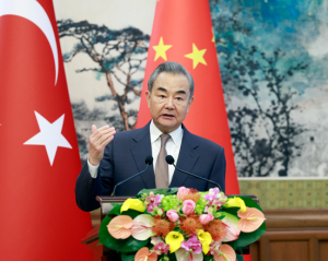 Министр МИД Китая заявил о необходимости &quot;объективного взгляда&quot; на войну