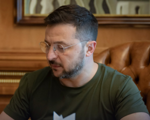 Зеленский вернулся в Украину и собрал Ставку