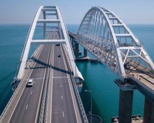 Россия снова перевозит горючее через Керченский мост - ISW