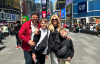 Ирина Федишин устроила съемку с мужем и сыновьями в центре Нью-Йорка