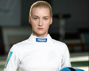 "Они че, оху*ли что ли" - росіянка влаштувала істерику після того, як українська фехтувальниця не потисла їй руку. Відео