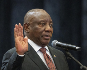Президента Южно-Африканской республики переизбрали благодаря &quot;черно-белому альянсу&quot;