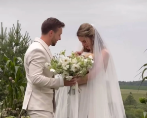 Народний депутат Лозинський одружився - фото молодят із весілля