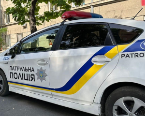 Проник в дом через незапертую дверь: в Одесской области полиция задержала насильника девятилетнего ребенка