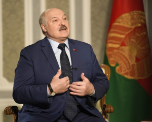 Лукашенко заявил о &quot;растяжении сил&quot; Беларуси