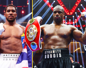 Букмекеры определили фаворита боя Джошуа - Дюбуа