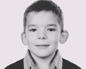 Російські терористи ударом по Києву вбили 10-річного каратиста Максима Симанюка, його матір і сестру
