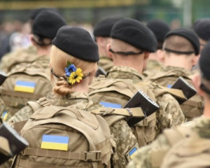 Скільки жінок добровільно йдуть до ЗСУ - у Міноборони назвали цифру