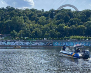 Рятувальники не знайшли тіло чоловіка, який загинув внаслідок обриву канатної траси в столиці