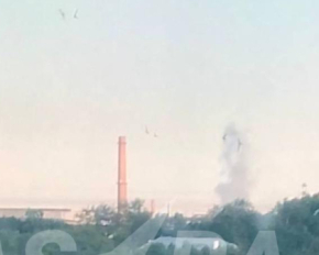 У районі військового аеродрому прогриміли вибухи: в РФ заявили про атаку дронів по Рязані