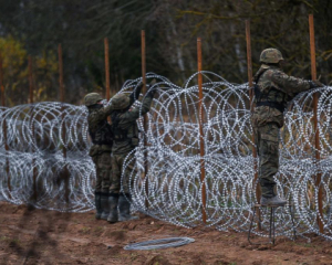 До кінця року Польща розпочне будівництво оборонних укріплень на кордоні з Росією та Білоруссю