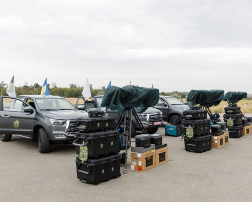 Порошенка не пустили на передачу техніки для моніторингового центру "Ай-Петрі"