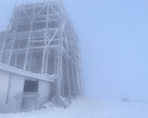 Показали фото зимней сказки в Карпатах