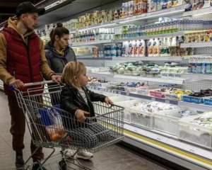 Украинцы начали экономить на продуктах и ​​увеличили употребление алкоголя во время войны - исследование Gradus Research