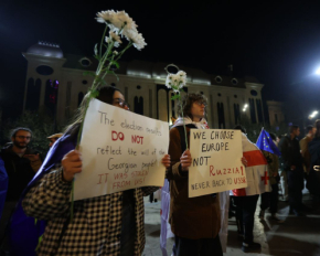 У Тбілісі студенти влаштували акцію протесту проти результатів виборів у парламент