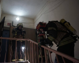 У Сумах влучили ракетою у дев'ятиповерхівку - є загиблі й поранені
