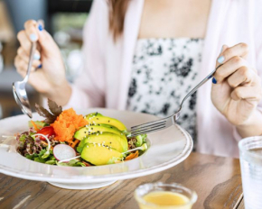 Дієтолог пояснила, чому під час схуднення важливо їсти п'ять разів на день