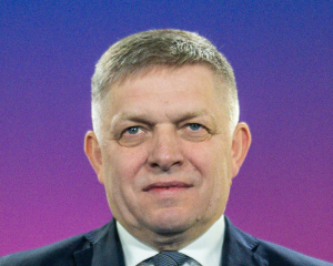 "Робота на власну кишеню" - Зеленський про Фіцо, який їздив до Москви